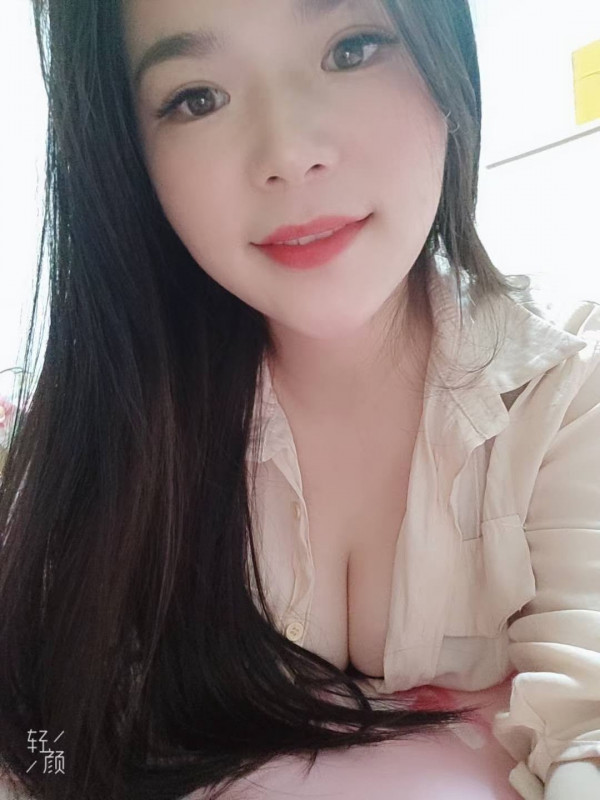 光华路附近大白胸